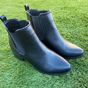 Chelsea Boots